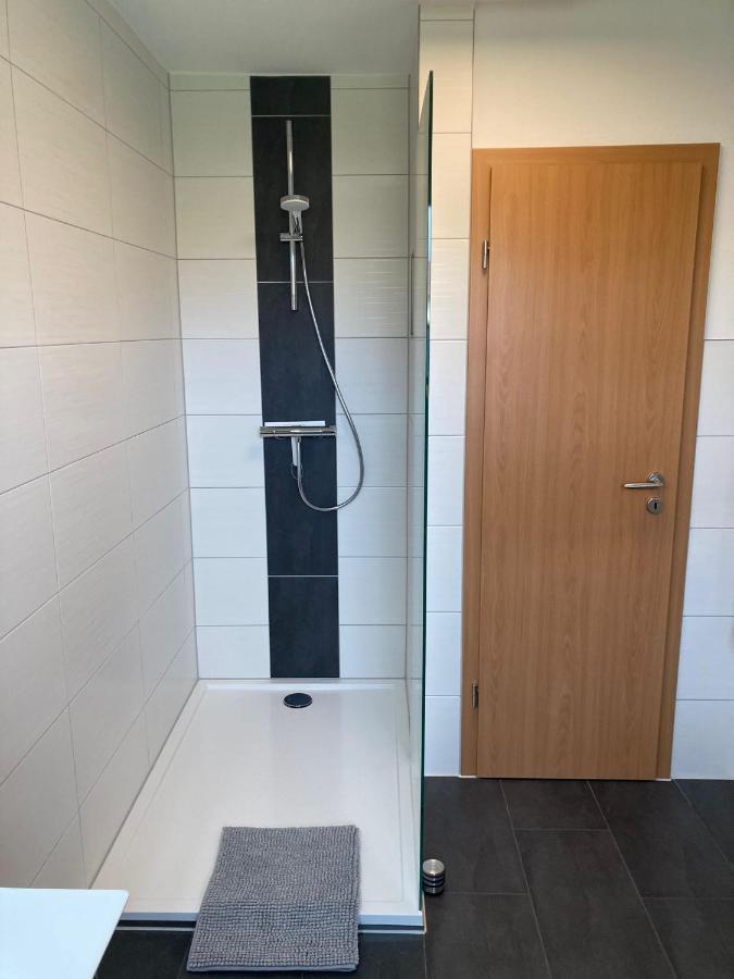 Ferienwohnung Ostseestrandlaeufer 3 ツィングシュト エクステリア 写真